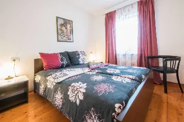 4-Bedroom House for Up to 10 Guests in Labin