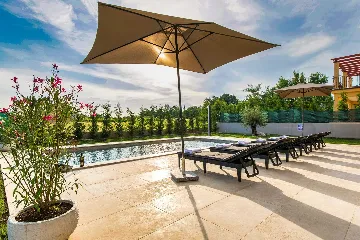 4-Bedroom House in Nedešćina for up to 9 Guests