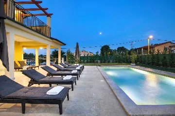 4-Bedroom House in Nedešćina for up to 9 Guests