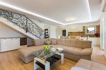 4-Bedroom House in Nedešćina for up to 9 Guests