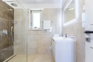 4-Bedroom House in Nedešćina for up to 9 Guests