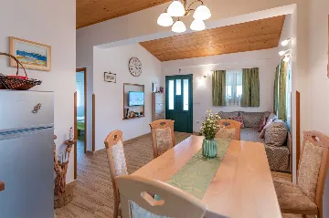 Pet-Friendly House with Private Pool in Pazin