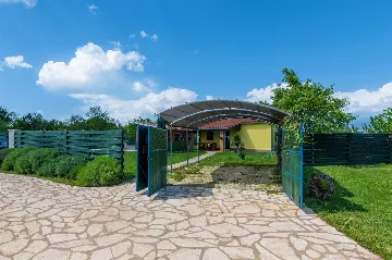 Pet-Friendly House with Private Pool in Pazin