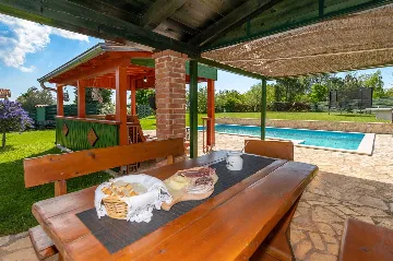 Pet-Friendly House with Private Pool in Pazin