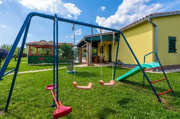 Pet-Friendly House with Private Pool in Pazin