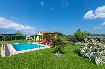 Pet-Friendly House with Private Pool in Pazin