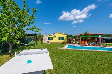 Pet-Friendly House with Private Pool in Pazin