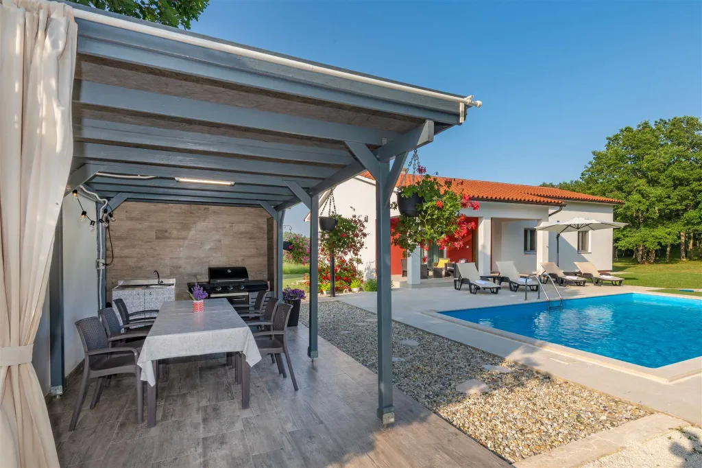 Svetvinčenat House for 6 with Private Pool