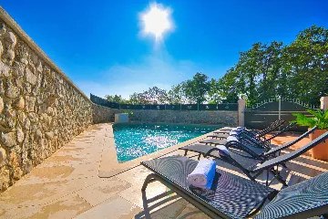 4-Bedroom Villa with Pool in Tomišići