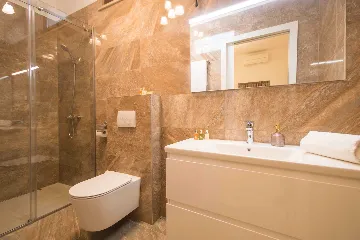 4-Bedroom Villa with Pool in Tomišići