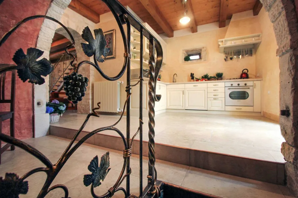 3-Bedroom House in Žminj with Swimming Pool