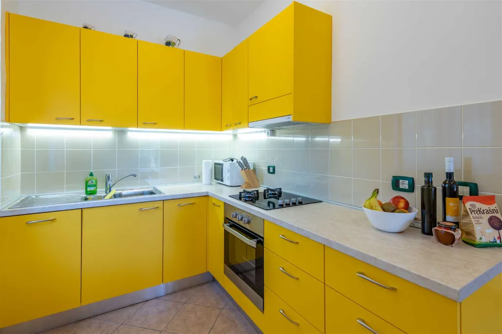 Semi-Detached House for 4 Guests in Ližnjan