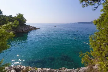 Semi-Detached House for 4 Guests in Ližnjan