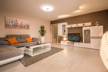 Private Pool House in Labin for Up to 12 Guests