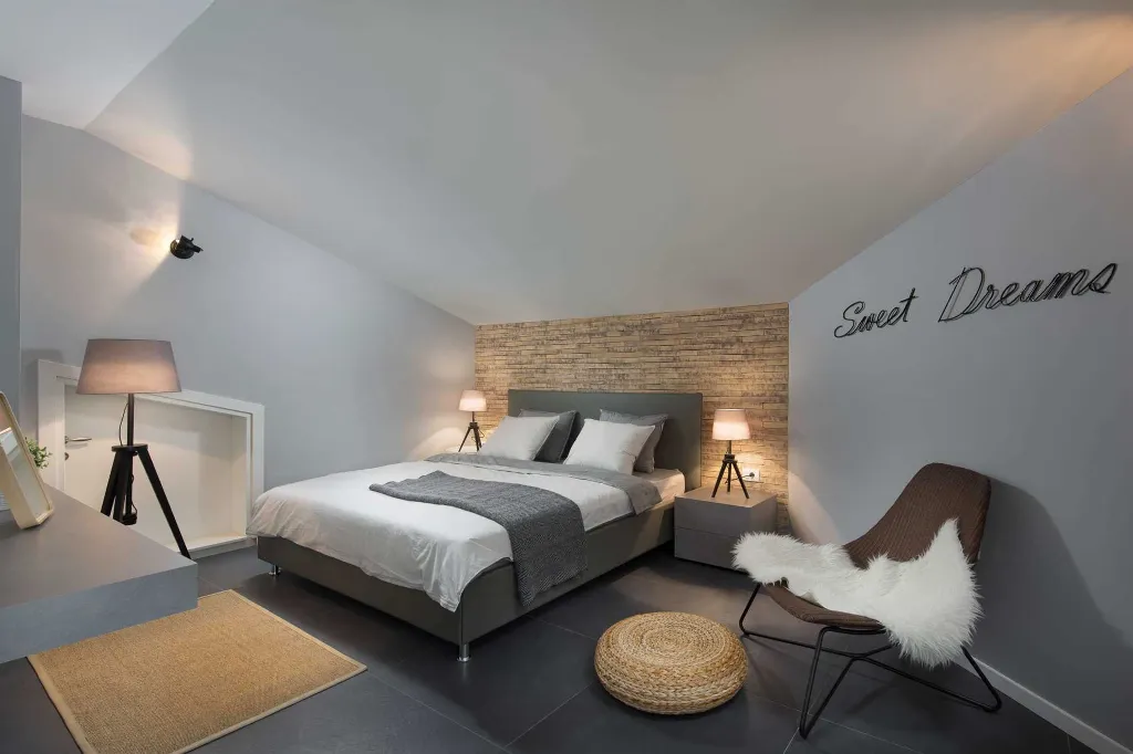 Private Pool House in Labin for Up to 12 Guests