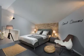 Private Pool House in Labin for Up to 12 Guests