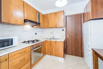 4-Bedroom House with Private Pool in Cerovlje