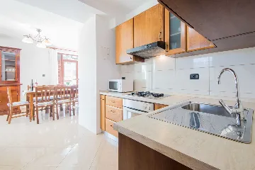 4-Bedroom House with Private Pool in Cerovlje