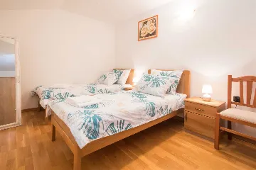 4-Bedroom House with Private Pool in Cerovlje