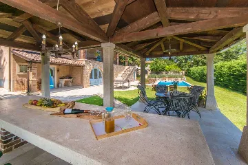 6-Bedroom House for 16 Guests in Žminj, Croatia