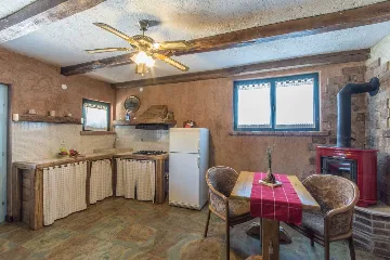 6-Bedroom House for 16 Guests in Žminj, Croatia