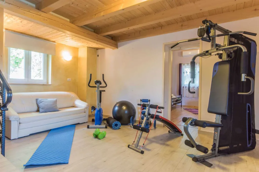6-Bedroom House for 16 Guests in Žminj, Croatia