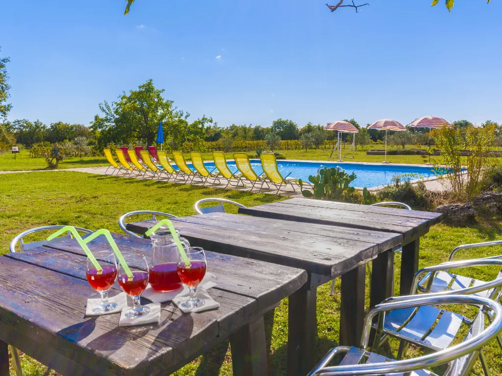2-Bedroom Apartment in Marčana for up to 6