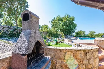 House with Pool and Sea View in Krnica