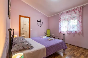 House with Pool and Sea View in Krnica