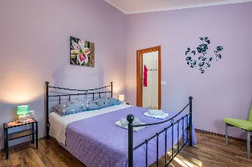 House with Pool and Sea View in Krnica