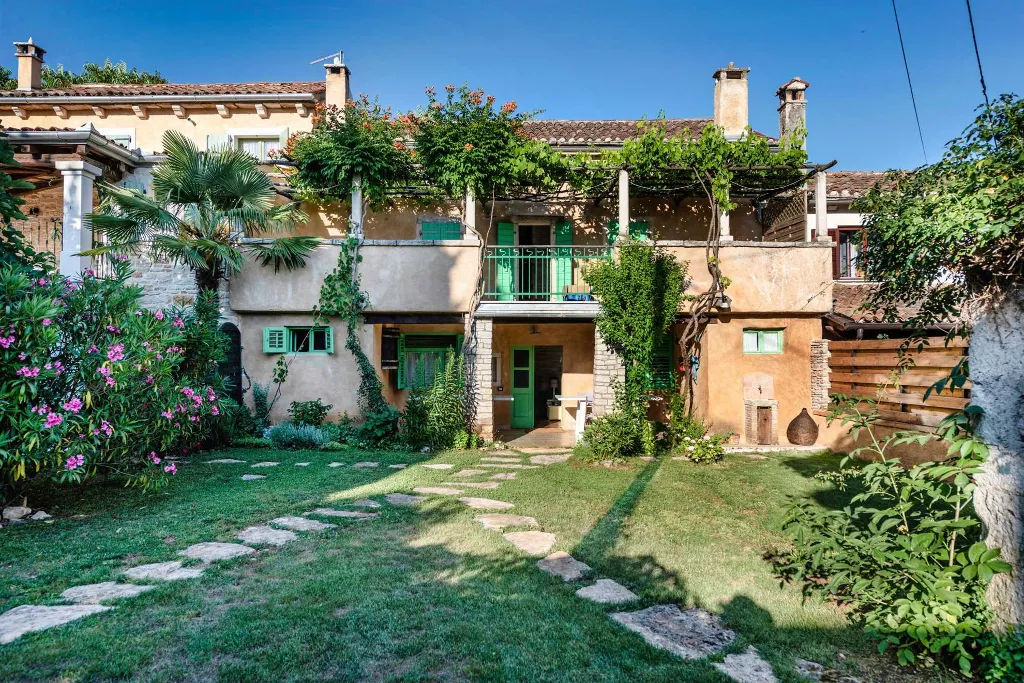 7-Bedroom Villa in Žminj with Private Pool
