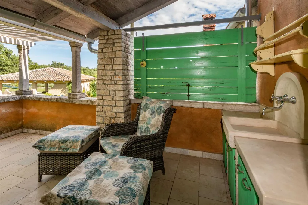 7-Bedroom Villa in Žminj with Private Pool