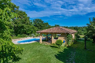 7-Bedroom Villa in Žminj with Private Pool