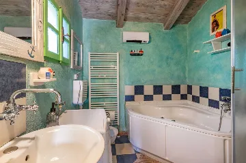 7-Bedroom Villa in Žminj with Private Pool