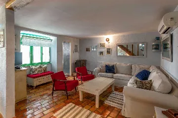 7-Bedroom Villa in Žminj with Private Pool