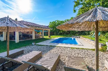 7-Bedroom Villa in Žminj with Private Pool