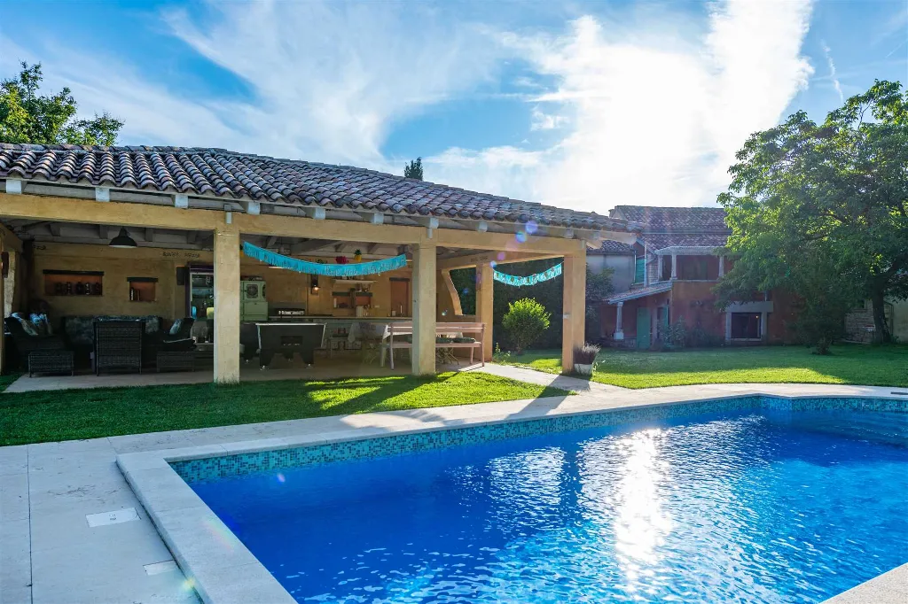 7-Bedroom Villa in Žminj with Private Pool