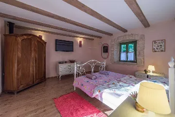 7-Bedroom Villa in Žminj with Private Pool