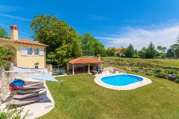 Apartment in Nedescina for Up to 4 Guests