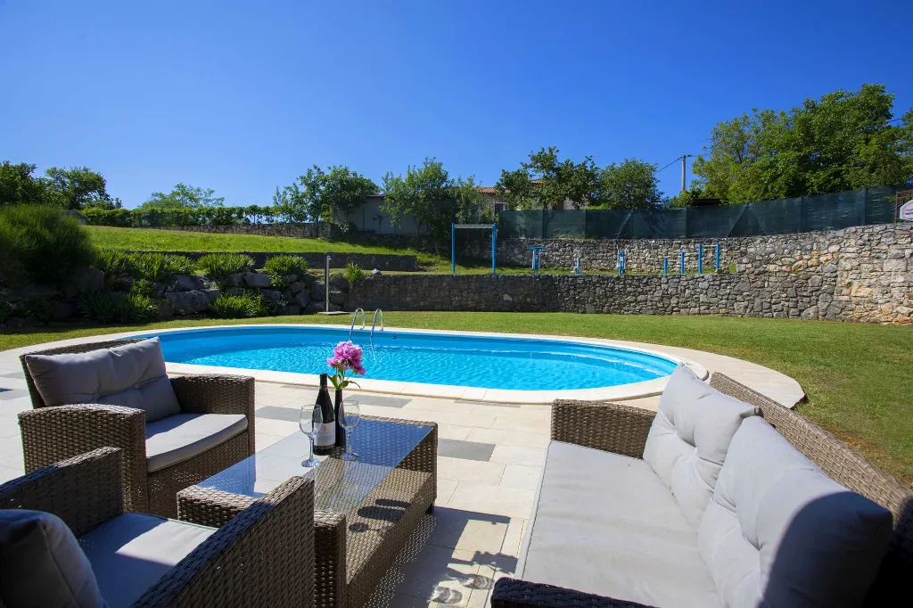 Apartment in Nedescina for Up to 4 Guests