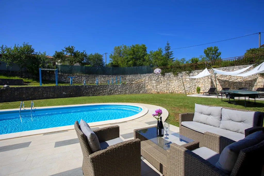 Apartment in Nedescina for Up to 4 Guests