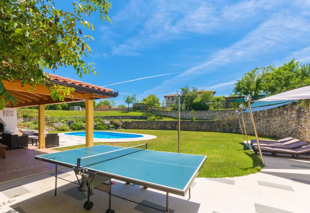 Apartment in Nedescina for Up to 4 Guests