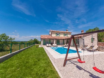 Rasa House with Heated Private Pool for 8 Guests