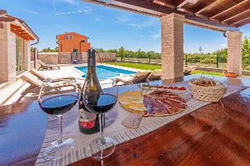 Rasa House with Heated Private Pool for 8 Guests