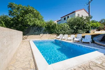 House in Pula for Up to 12 Guests