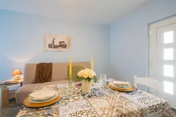 House in Pula for Up to 12 Guests