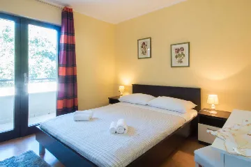 House in Pula for Up to 12 Guests