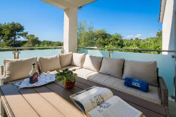 House in Pula for Up to 12 Guests