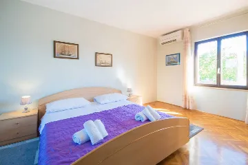 House in Pula for Up to 12 Guests