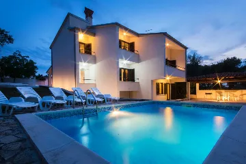 House in Pula for Up to 12 Guests